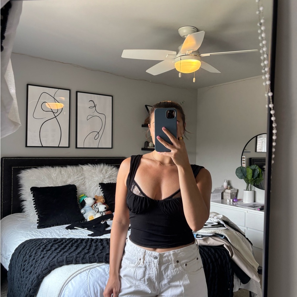Tiger Mist Black Top